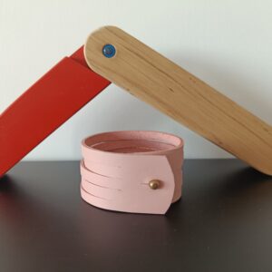 Bracelet en cuir upcyclé fait main en France